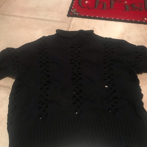 Never worn black express sweater size medium crop style - Picture 2 of 3